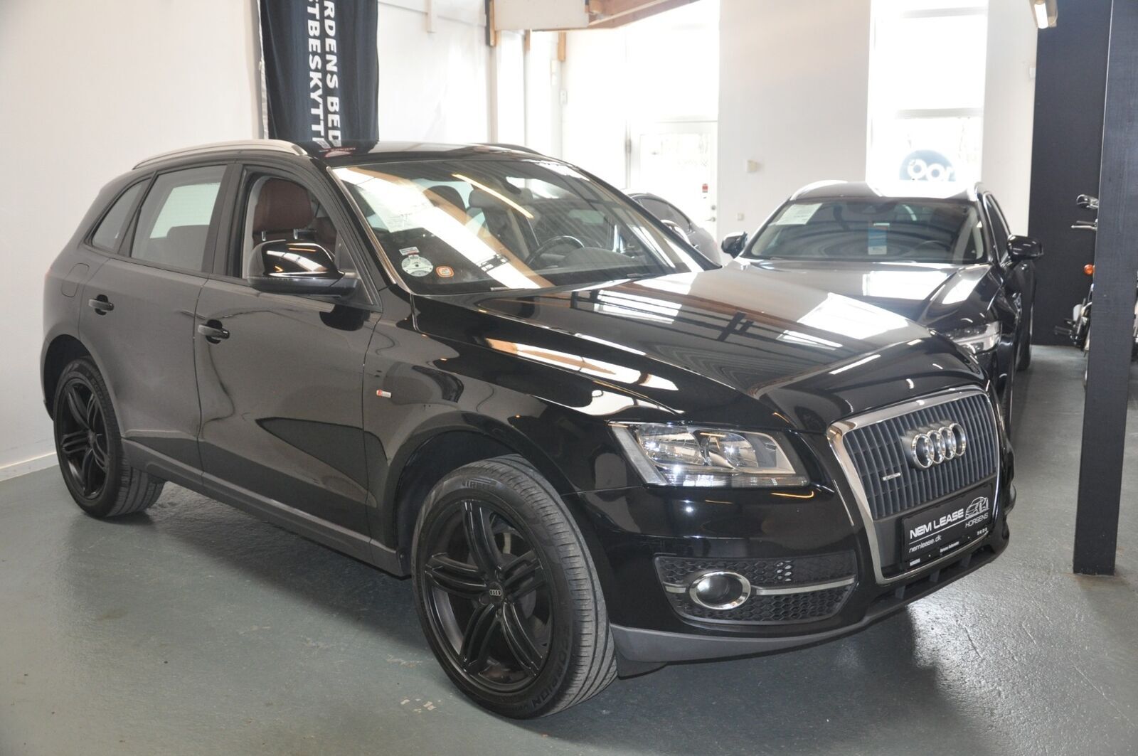 Sort Audi Q5 fra 2012
