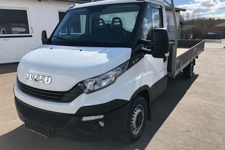 Hvid Iveco Daily fra 2017