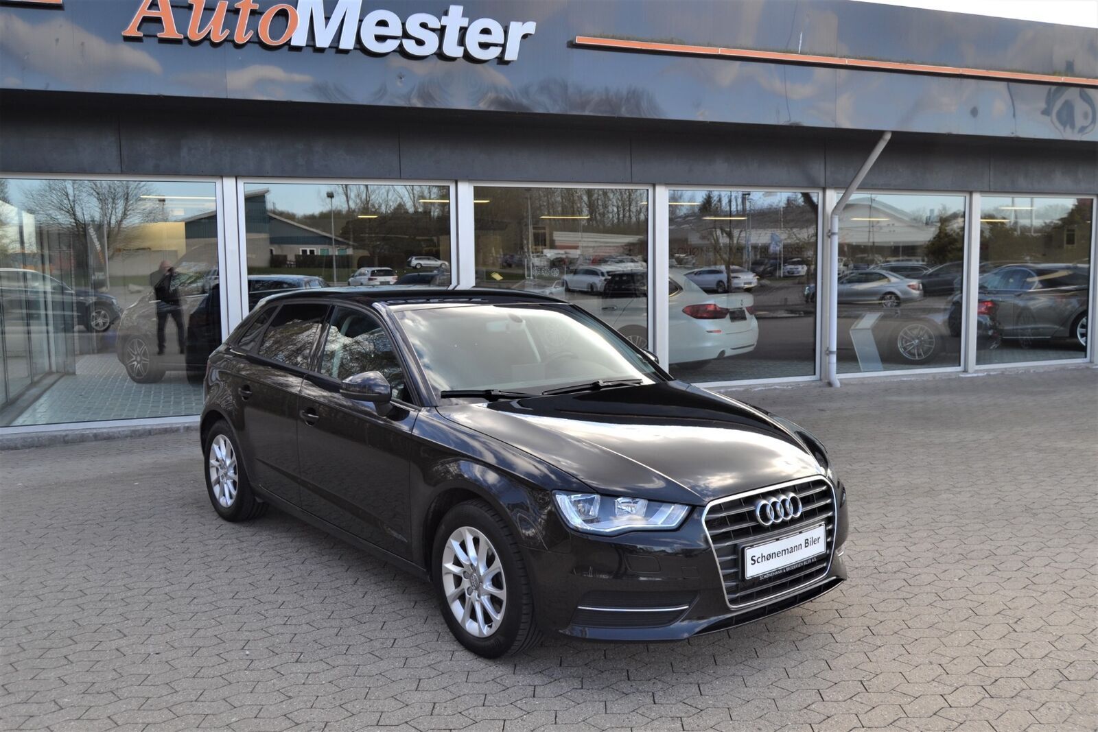Sort Audi A3 fra 2016