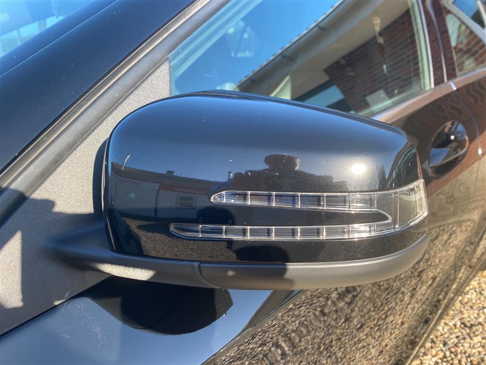 Sort Mercedes A180 d fra 2016