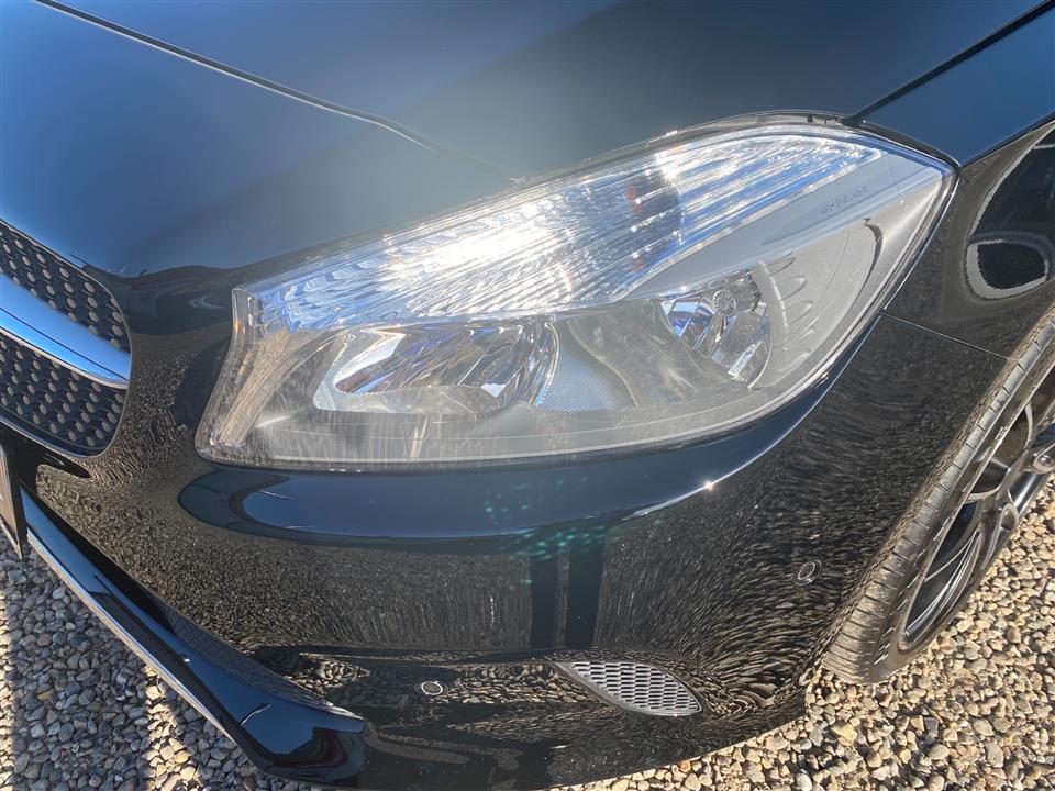Sort Mercedes A180 d fra 2016