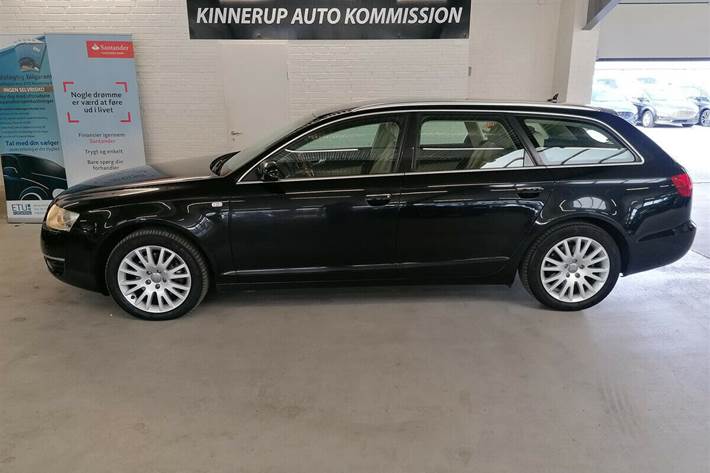 Grå Audi A6 fra 2006