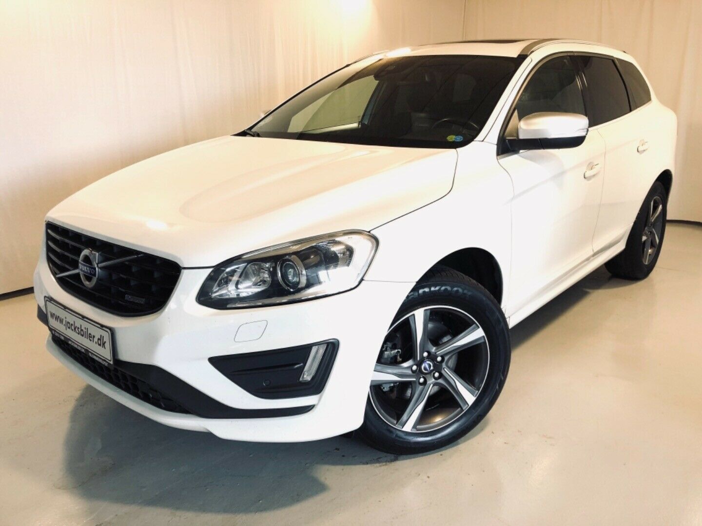 Hvid Volvo XC60 fra 2013