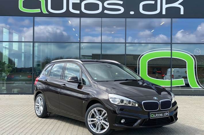 Brun BMW 225xe fra 2018