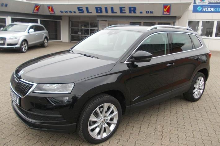 Grå Skoda Karoq fra 2018