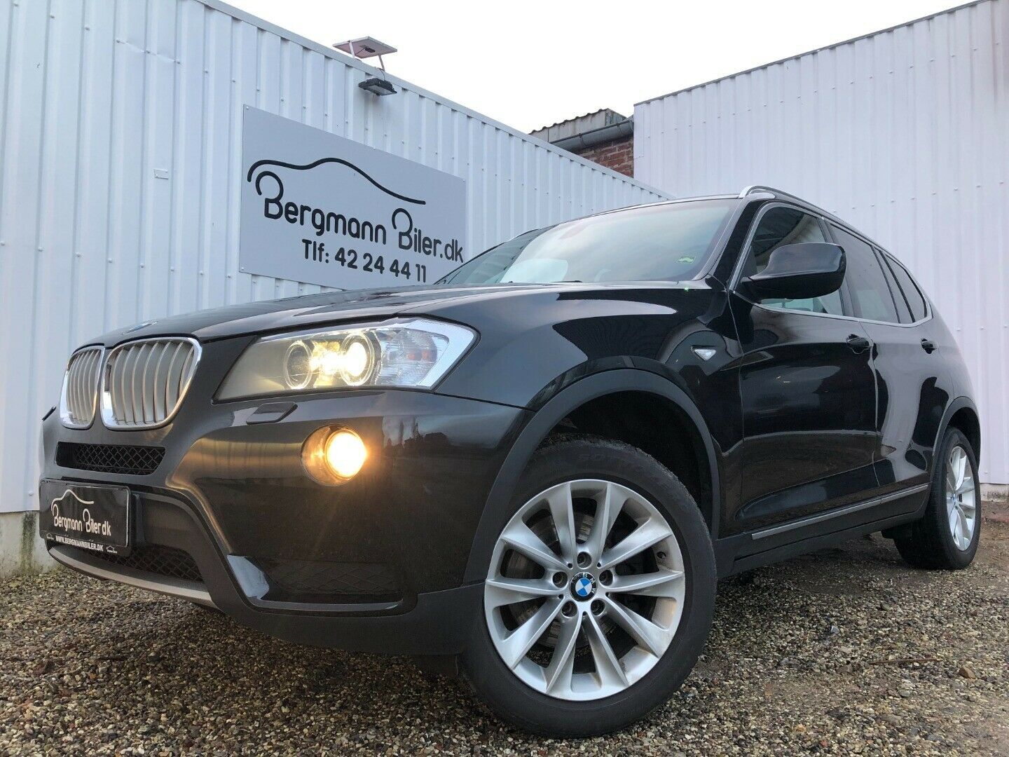 Grå BMW X3 fra 2012