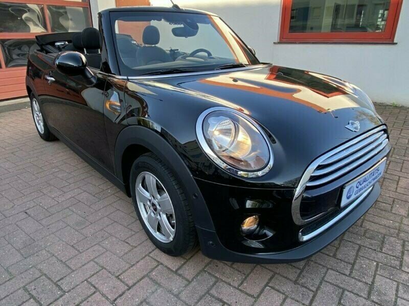 Grå Mini Cooper fra 2016