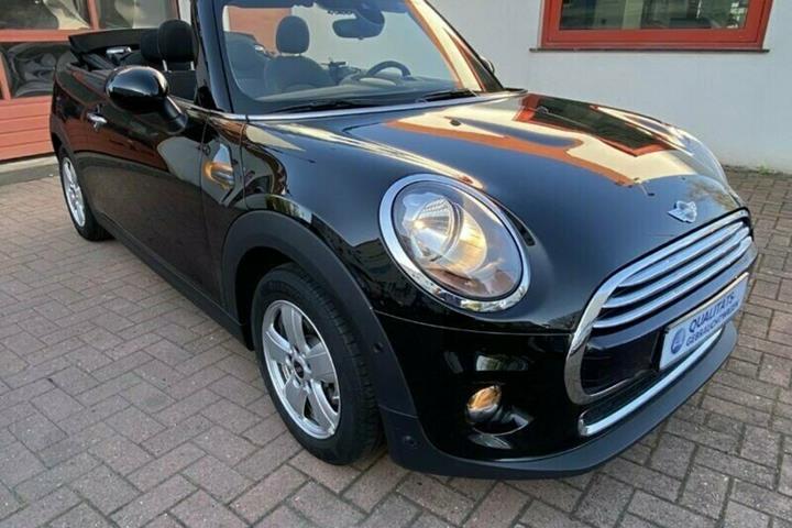 Grå Mini Cooper fra 2016