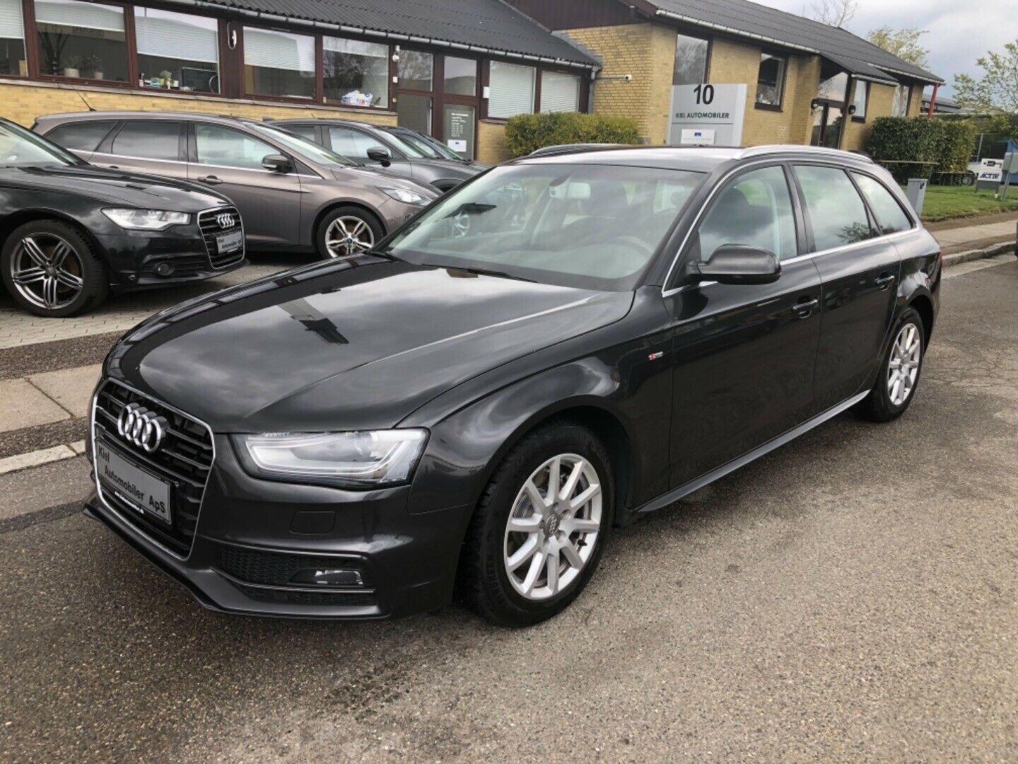 undefined Audi A4 fra 2014