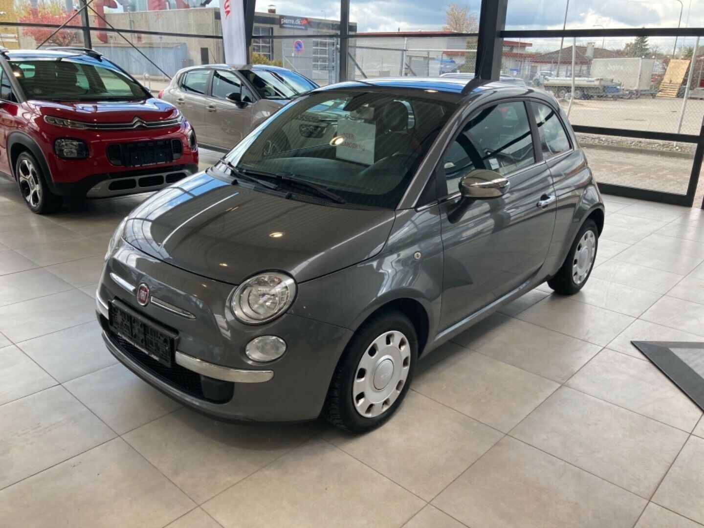 Grå Fiat 500 fra 2008