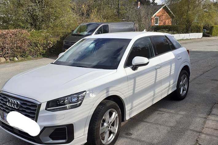 Hvid Audi Q2 fra 2018