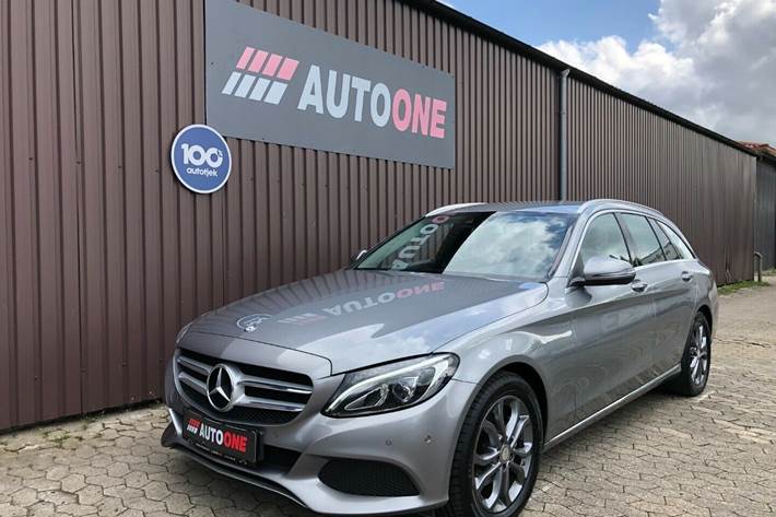 Grå Mercedes C220 d fra 2016
