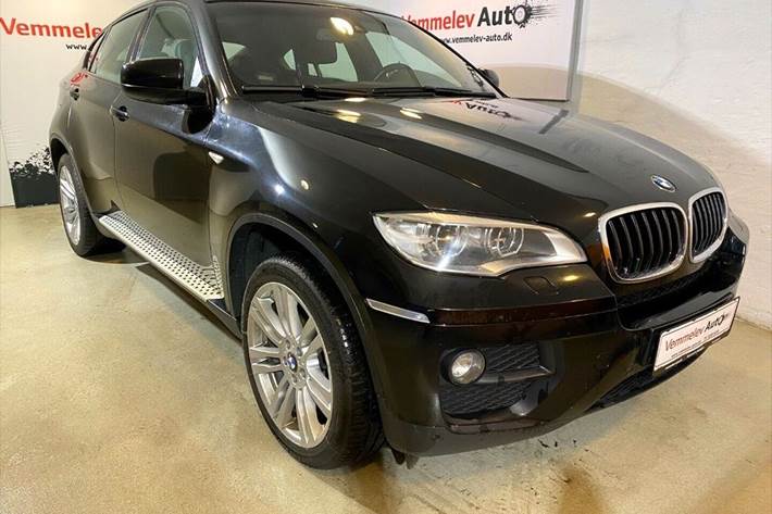 Sort BMW X6 fra 2012