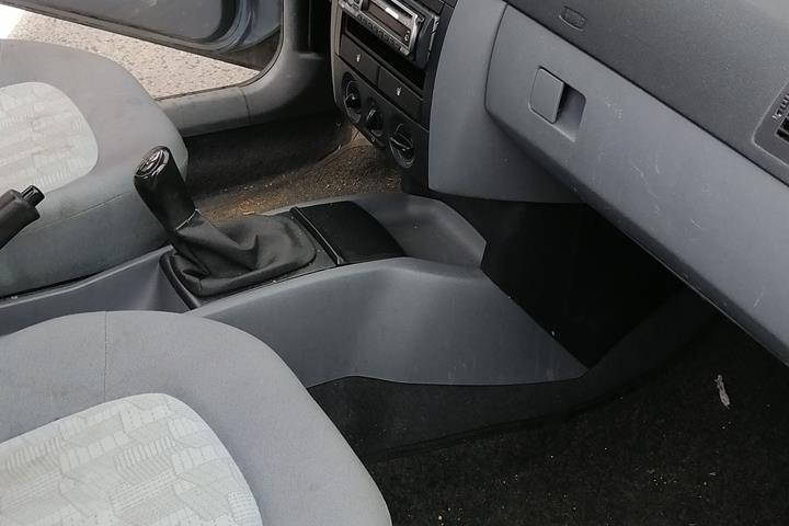 Blå Skoda Fabia fra 2002
