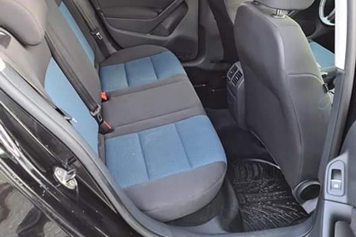 Sort VW Golf VI fra 2012