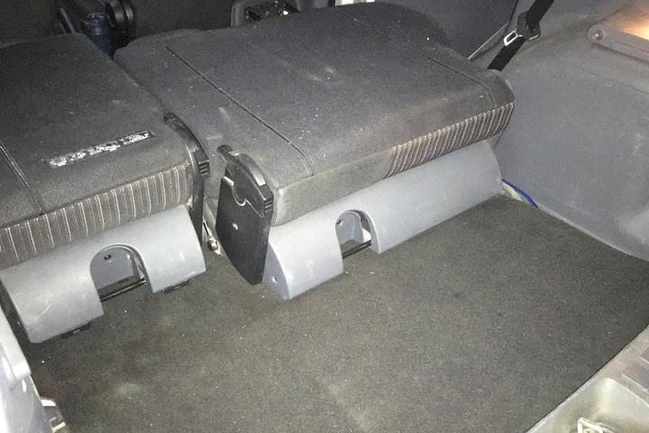Grå Mitsubishi Colt fra 2008