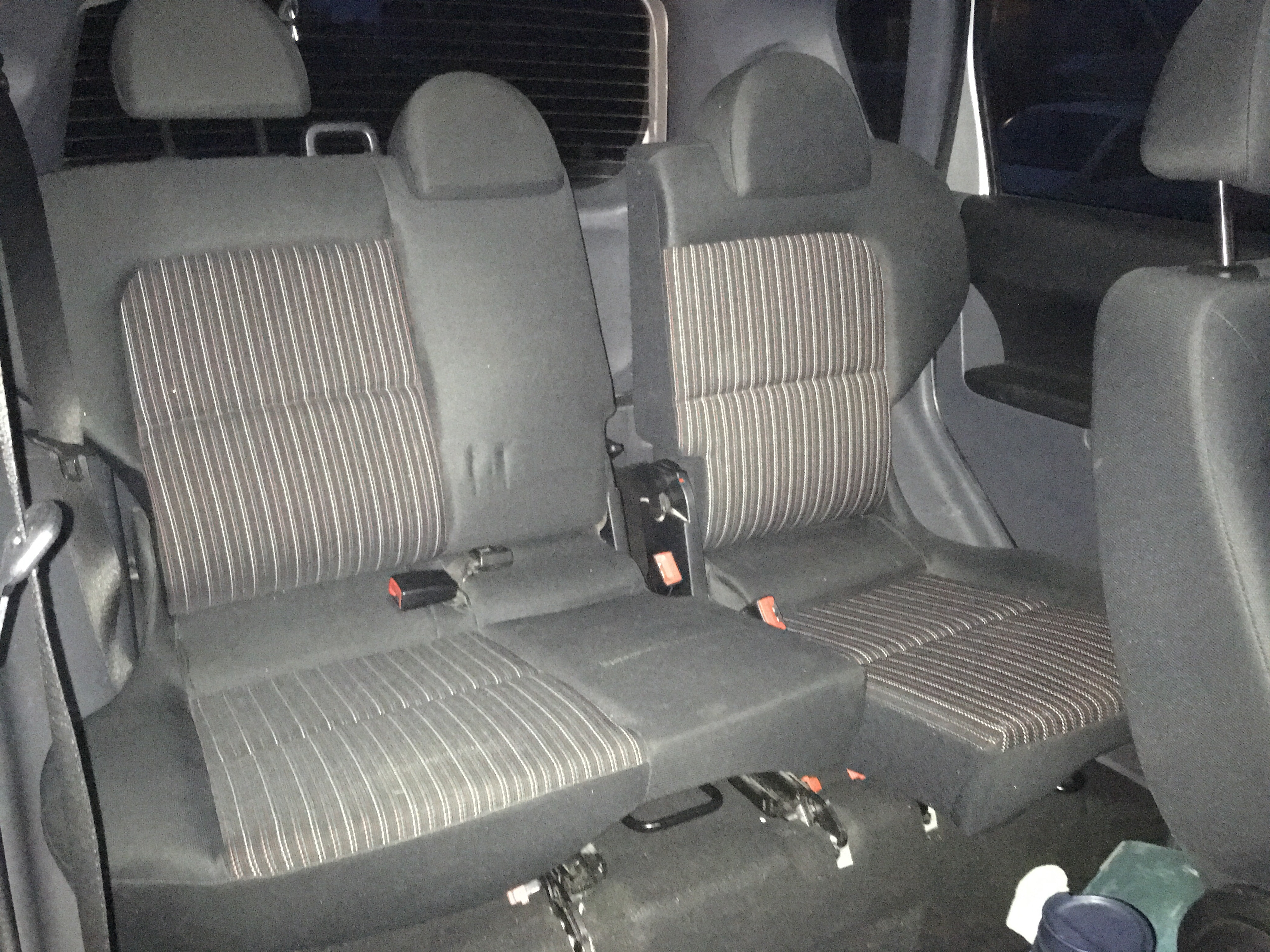 Grå Mitsubishi Colt fra 2008