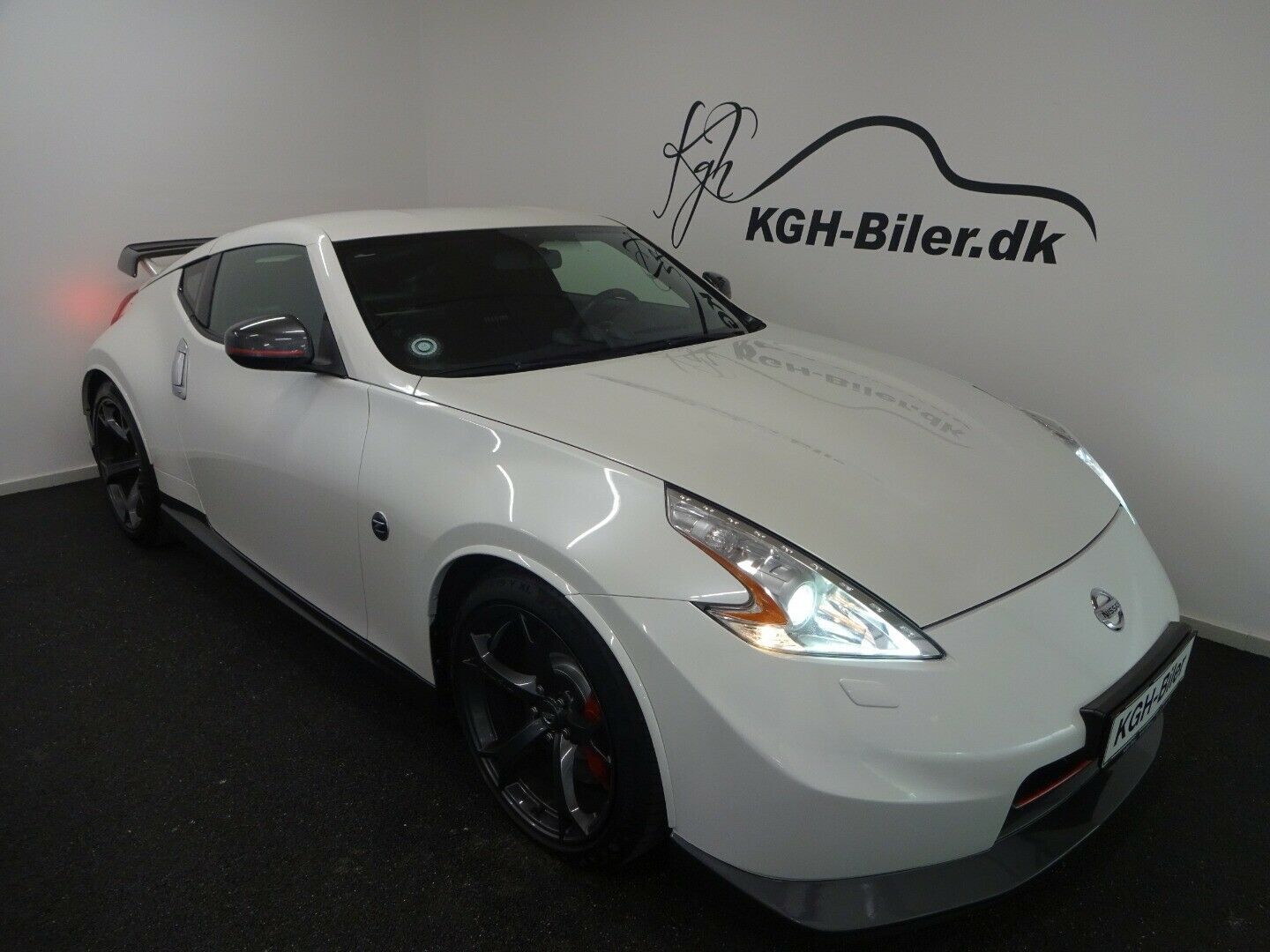 Grå Nissan 370Z fra 2014