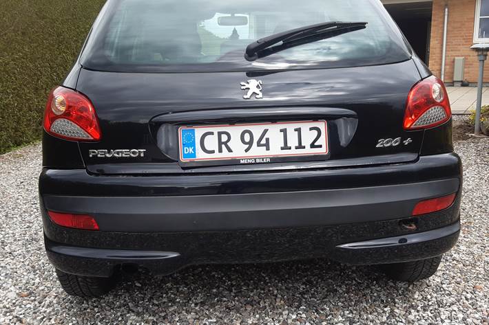 Sort Peugeot 206+ fra 2010