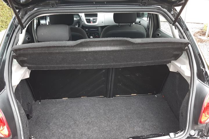 Sort Peugeot 206+ fra 2010