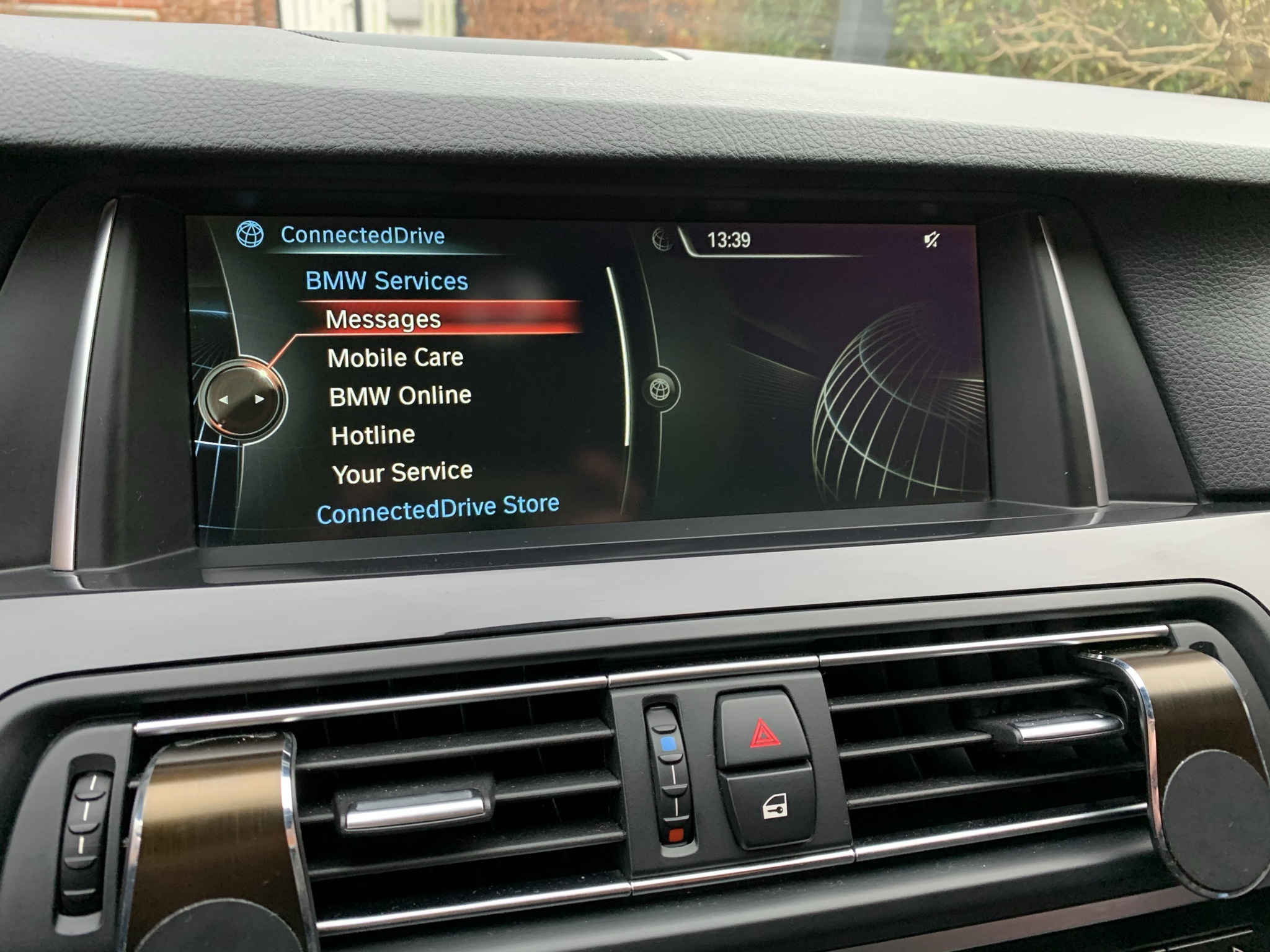 Sort BMW 520 fra 2014