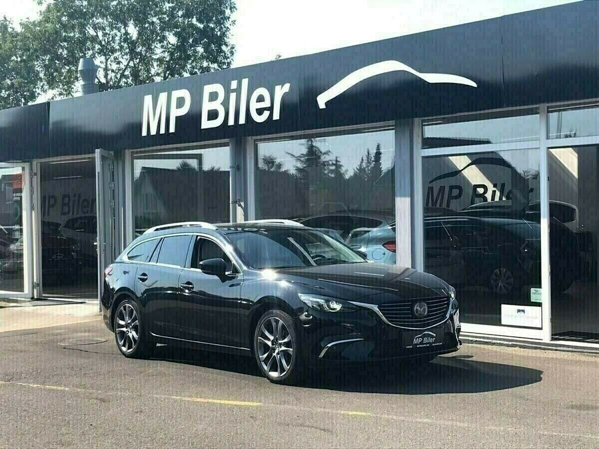 Grå Mazda 6 fra 2017