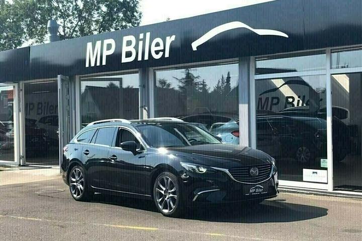 Grå Mazda 6 fra 2017