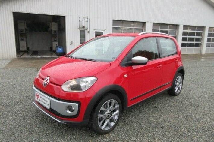 Rød VW Up! Cross fra 2016