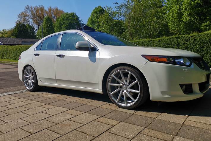 Sort Honda Accord fra 2008