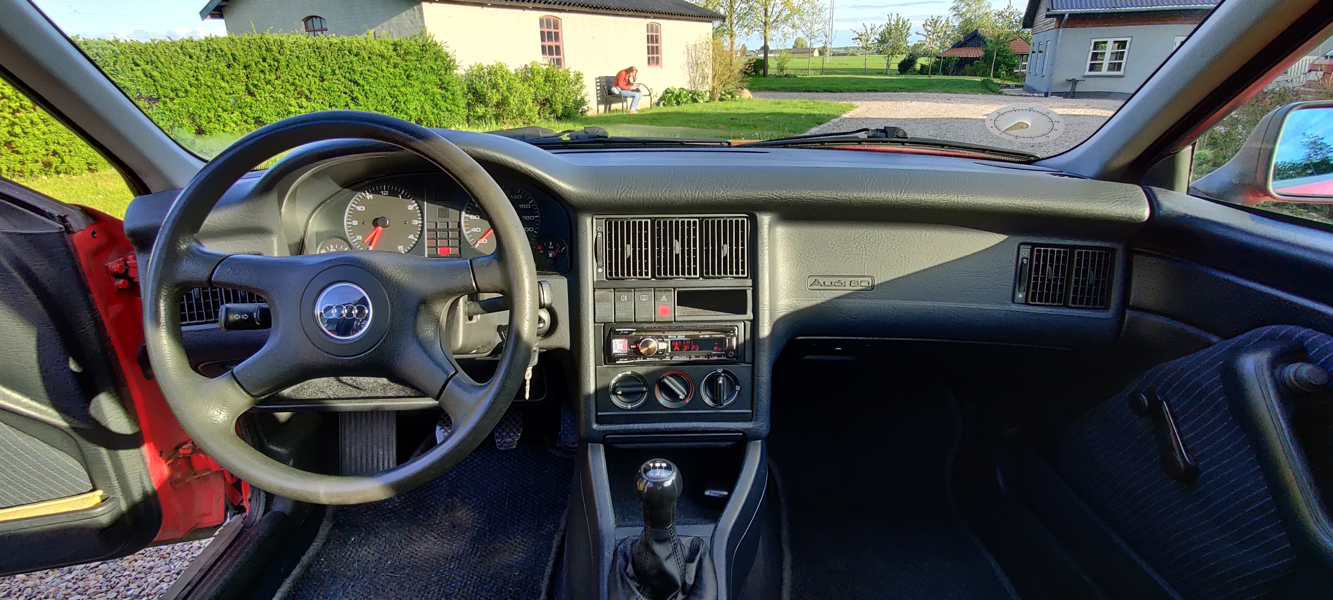 Rød Audi 80 fra 1993