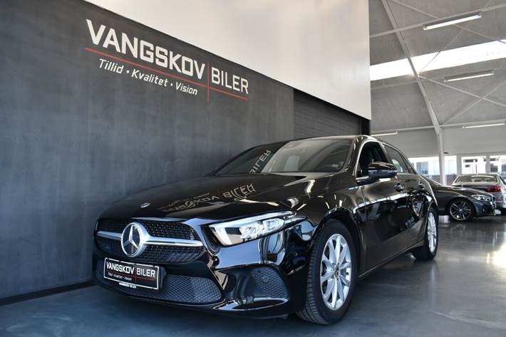 Grå Mercedes A200 fra 2019