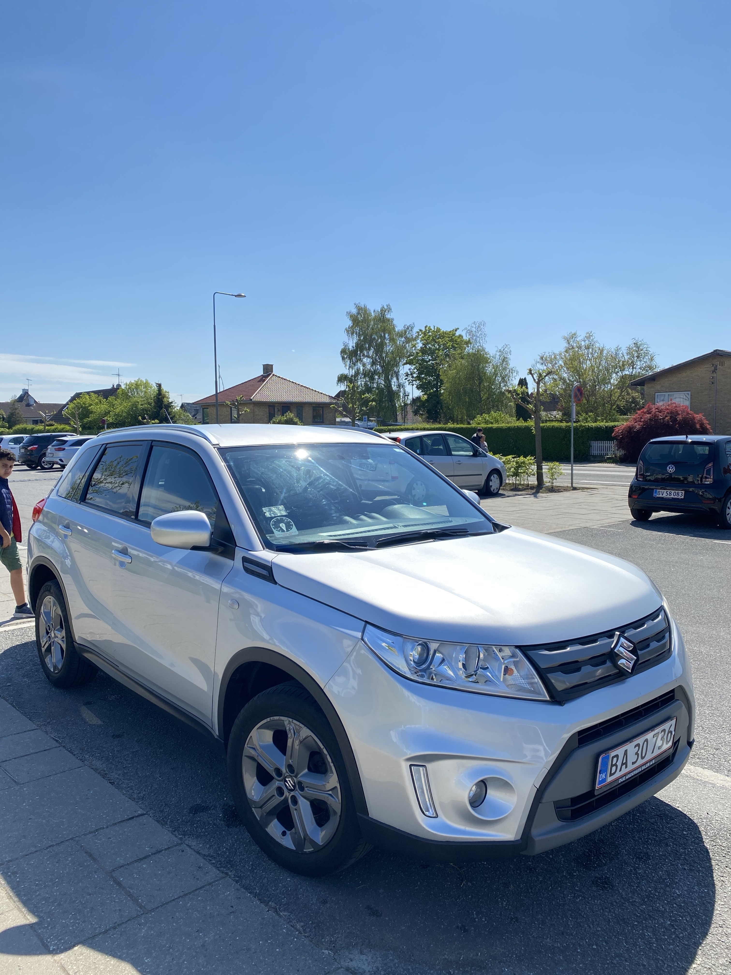 Grå Suzuki Vitara fra 2015