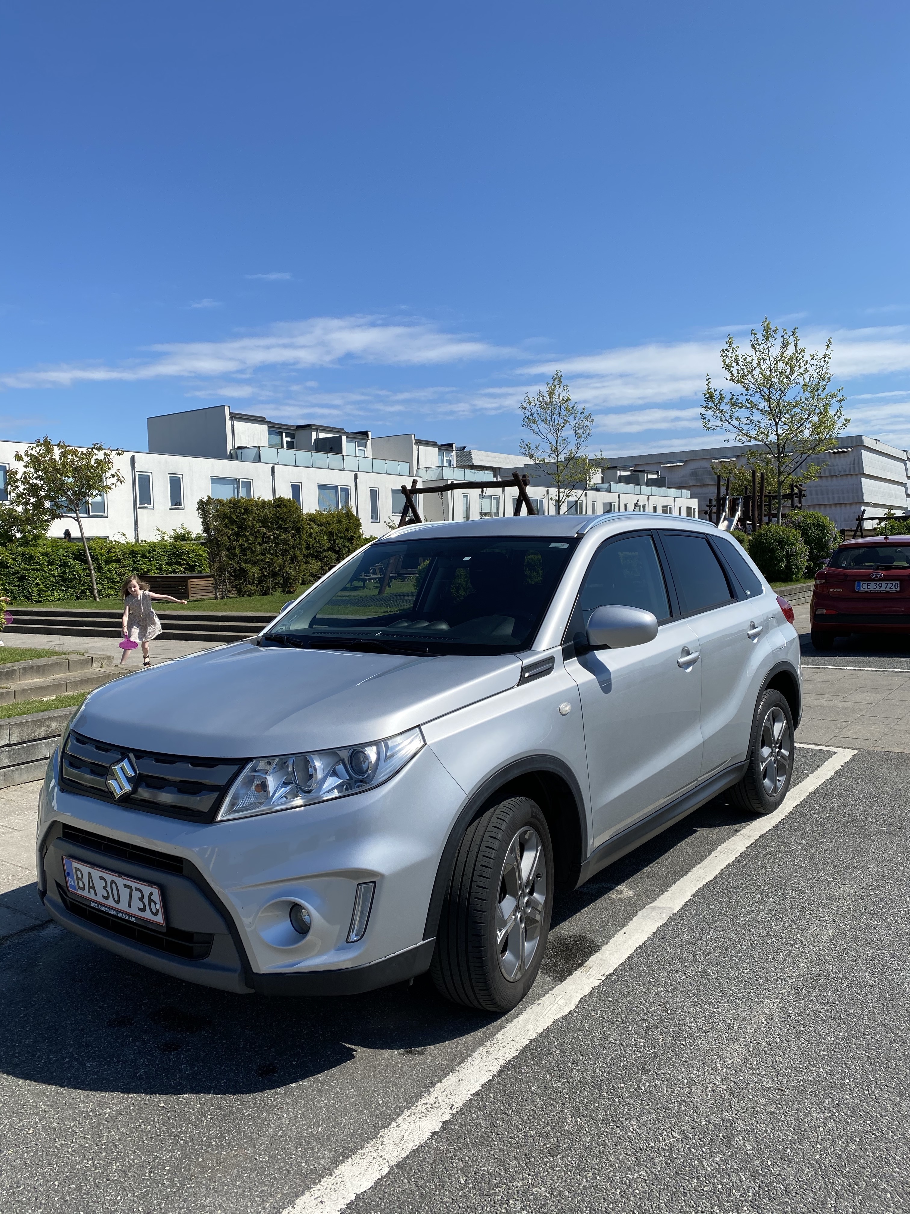 Grå Suzuki Vitara fra 2015