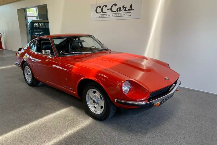 Rød Datsun 240Z fra 1972