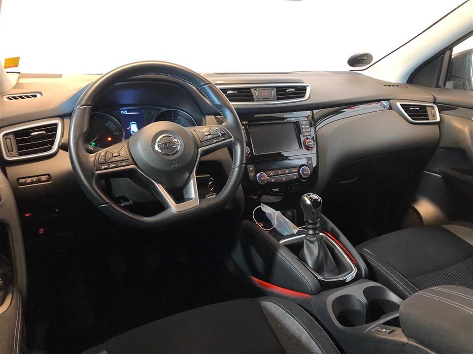 Sort Nissan Qashqai fra 2018