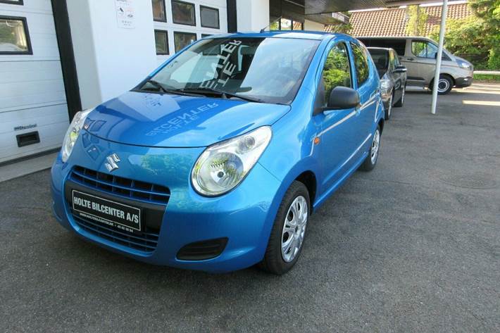 Blå Suzuki Alto fra 2013