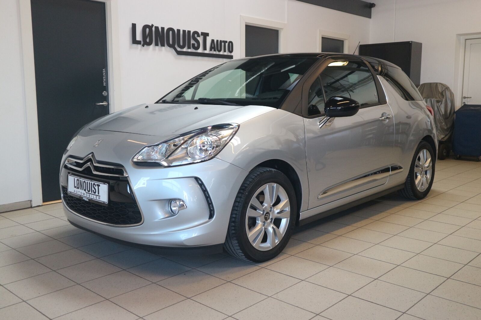 Grå Citroën DS3 fra 2013