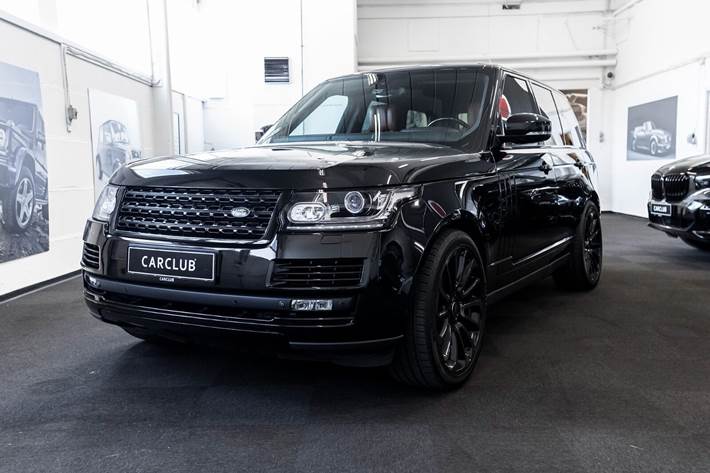 Grå Land Rover Range Rover fra 2015