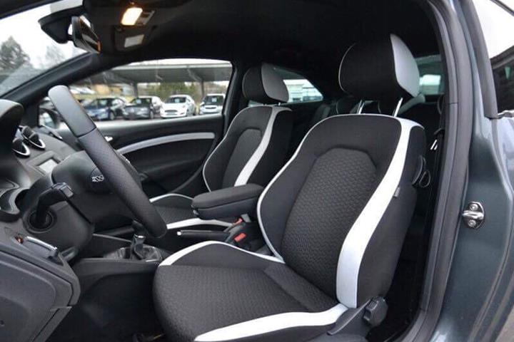 Grå Seat Ibiza fra 2017