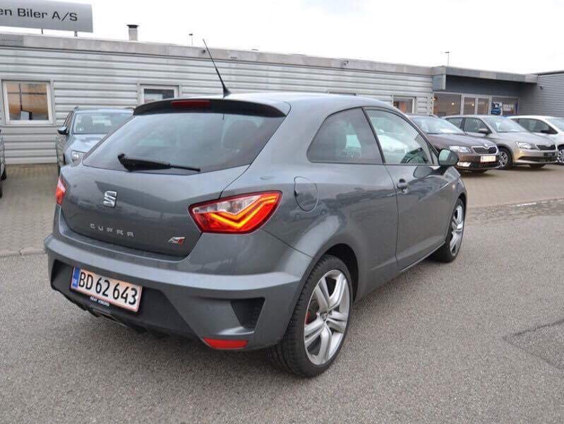 Grå Seat Ibiza fra 2017