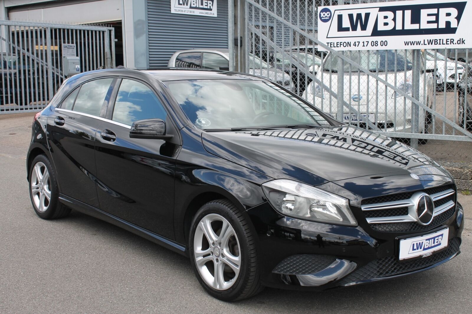 Sort Mercedes A180 fra 2015
