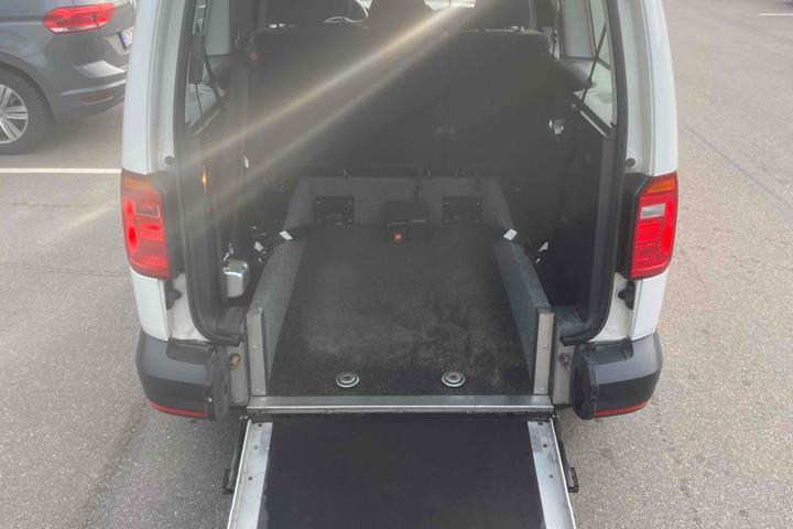 Hvid VW Caddy Maxi fra 2017