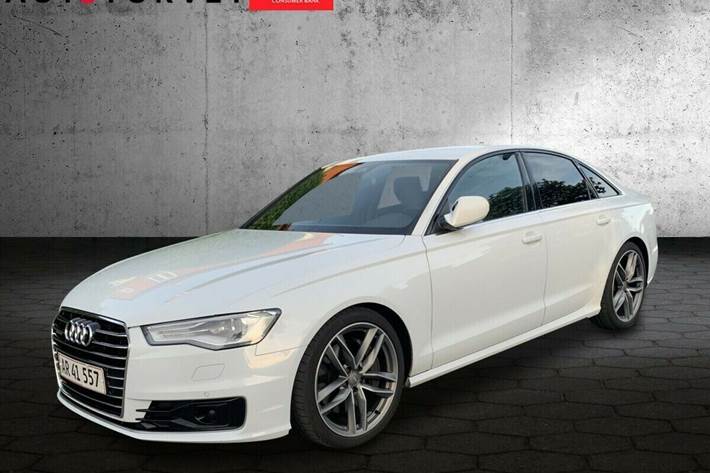 Grå Audi A6 fra 2016