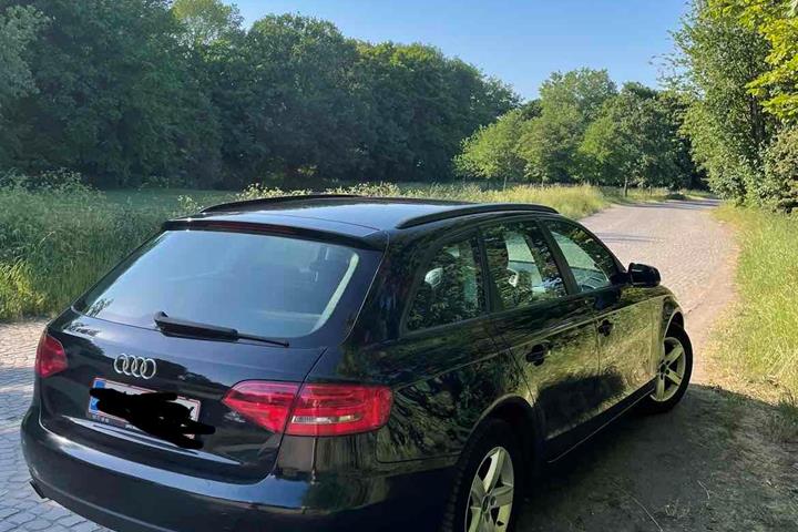 Sort Audi A4 fra 2010