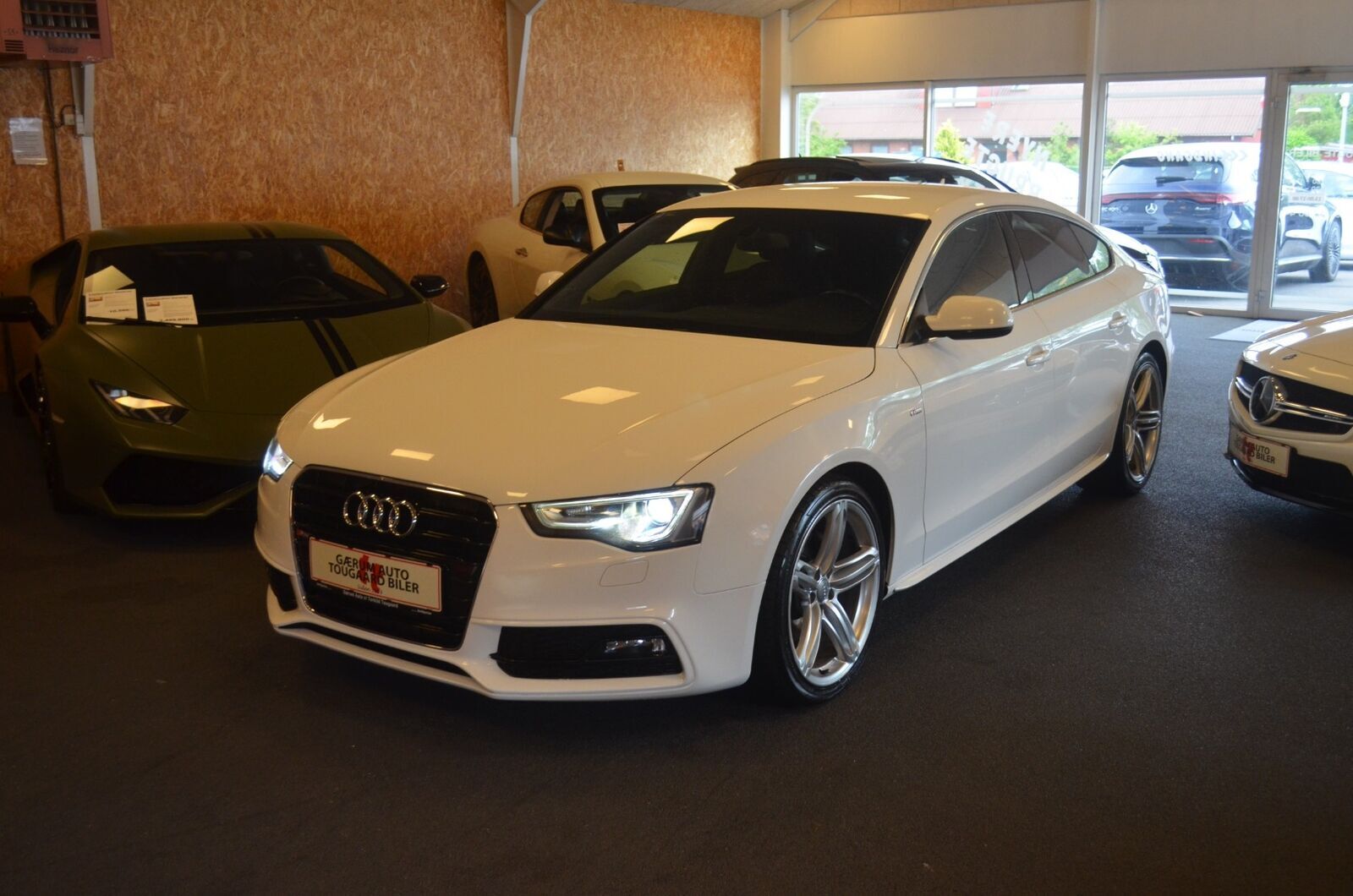 Hvid Audi A5 fra 2014