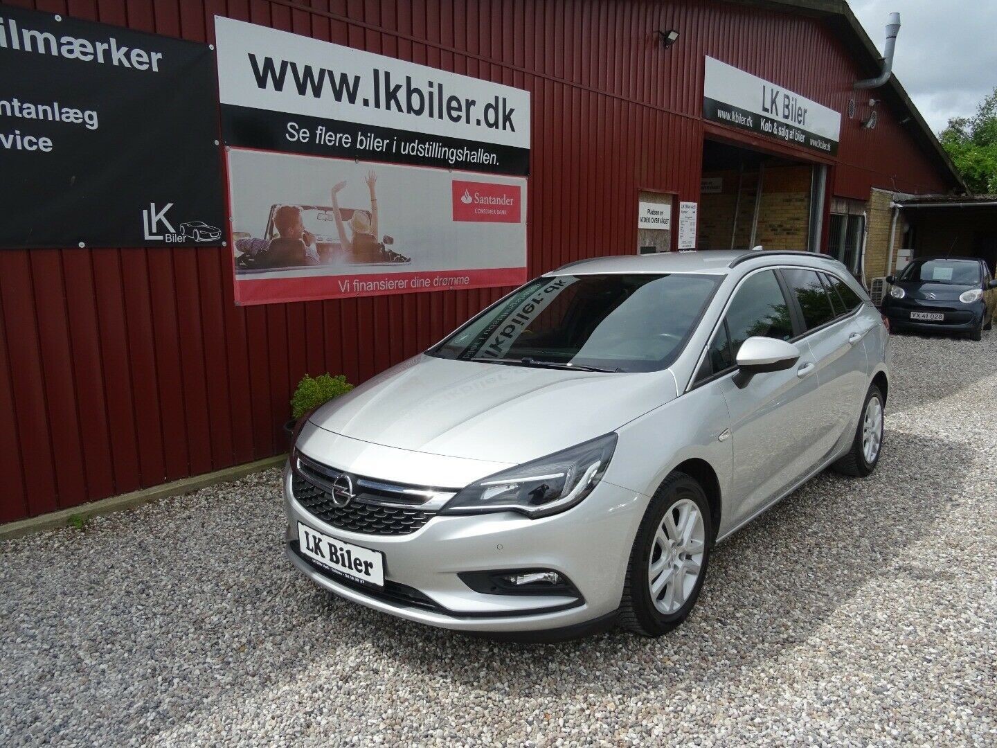 Grå Opel Astra fra 2017