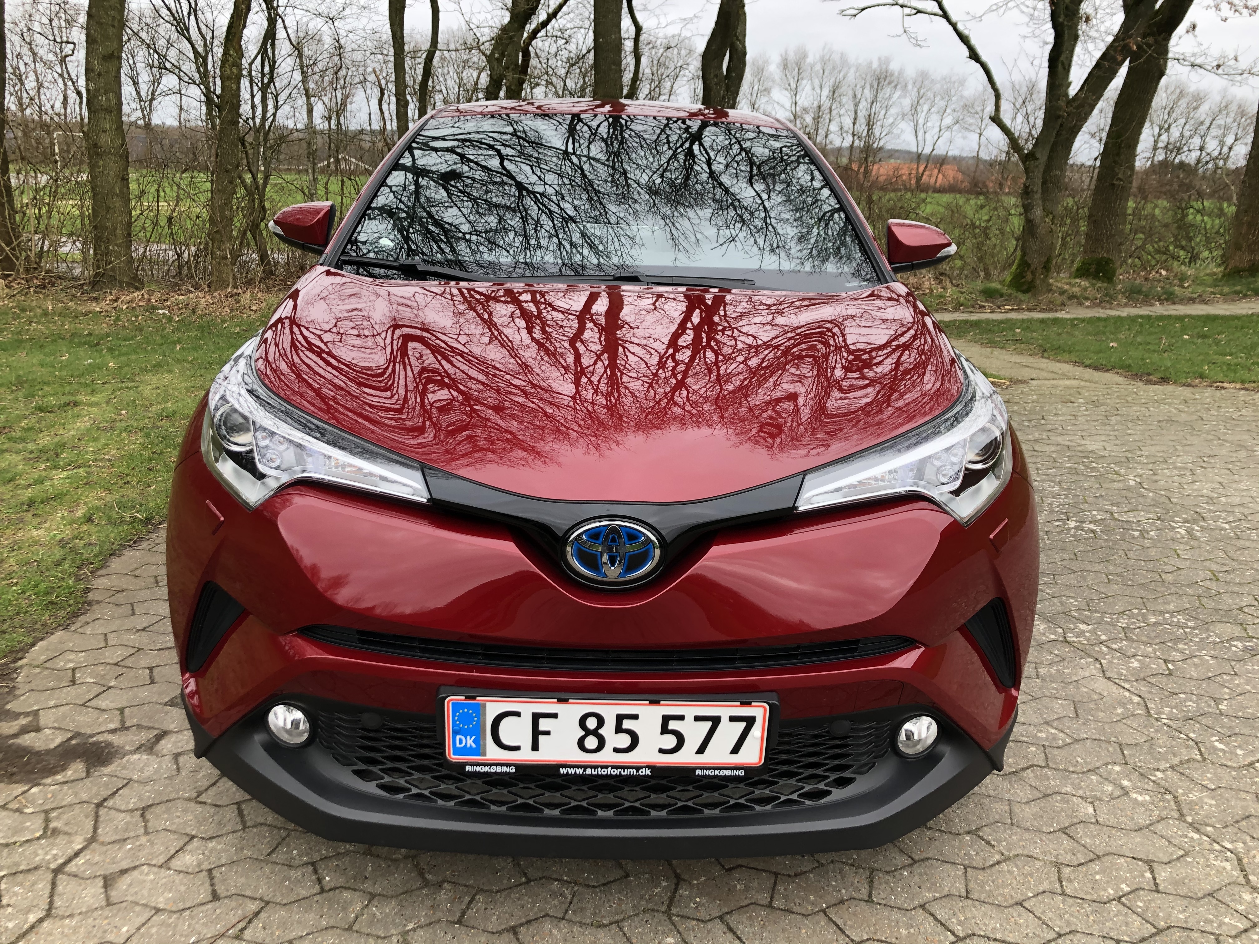 Rød Toyota Toyota fra 2019