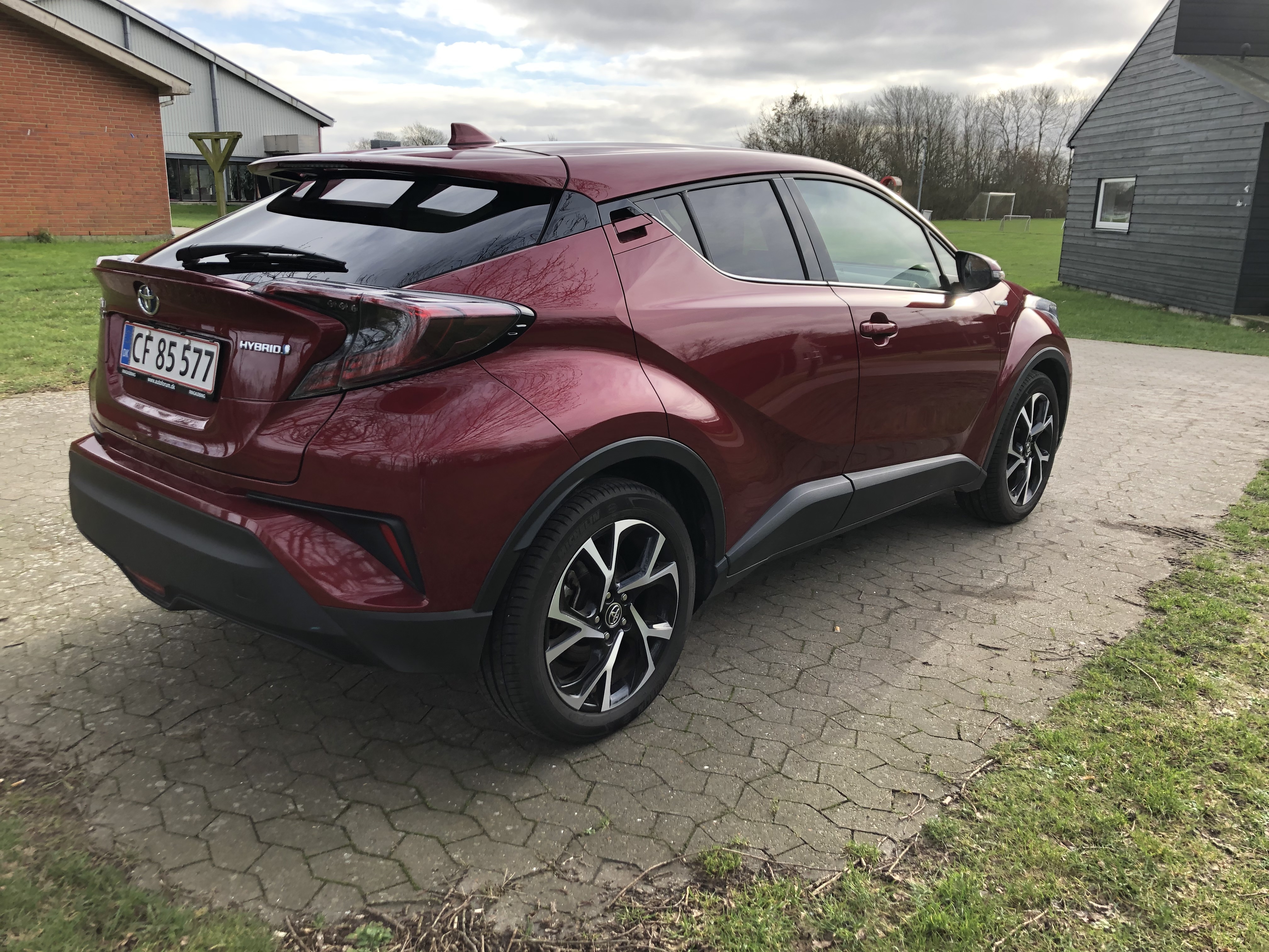 Rød Toyota Toyota fra 2019