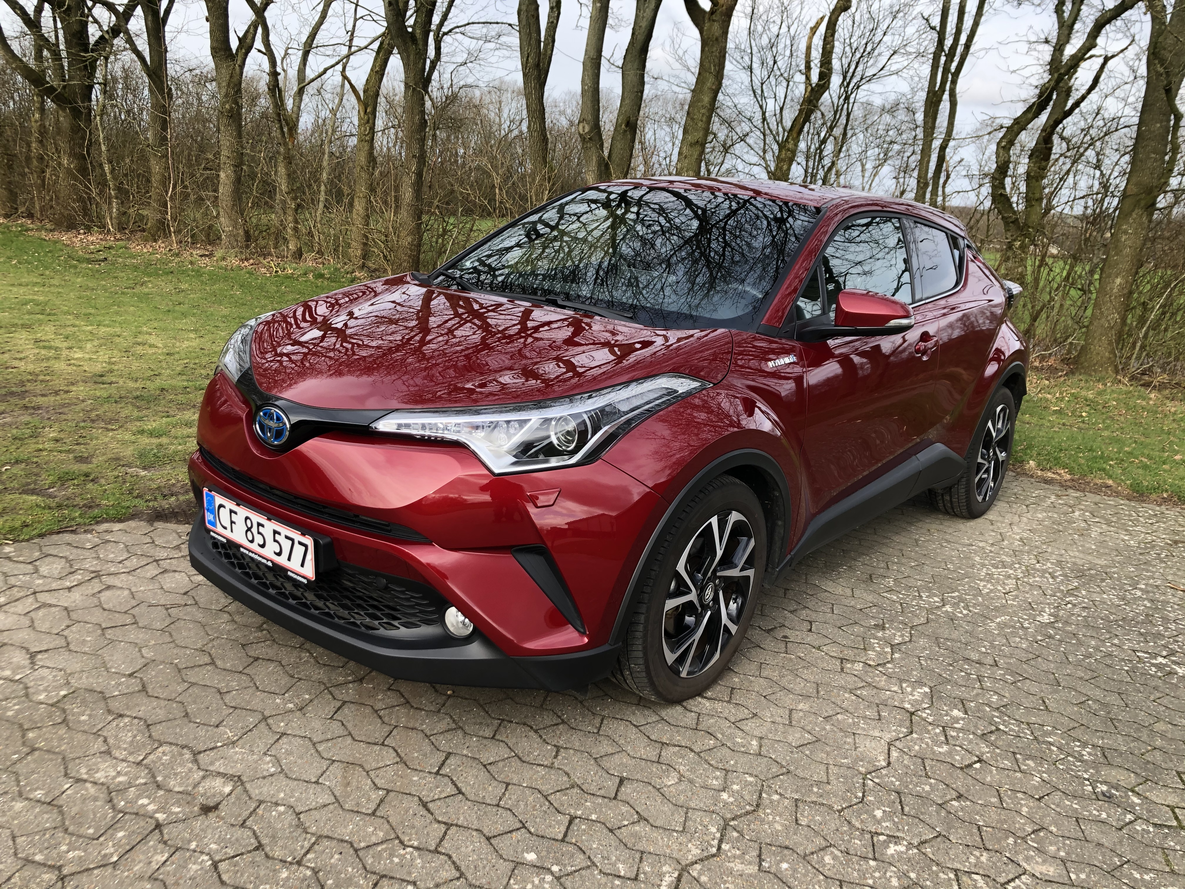 Rød Toyota Toyota fra 2019