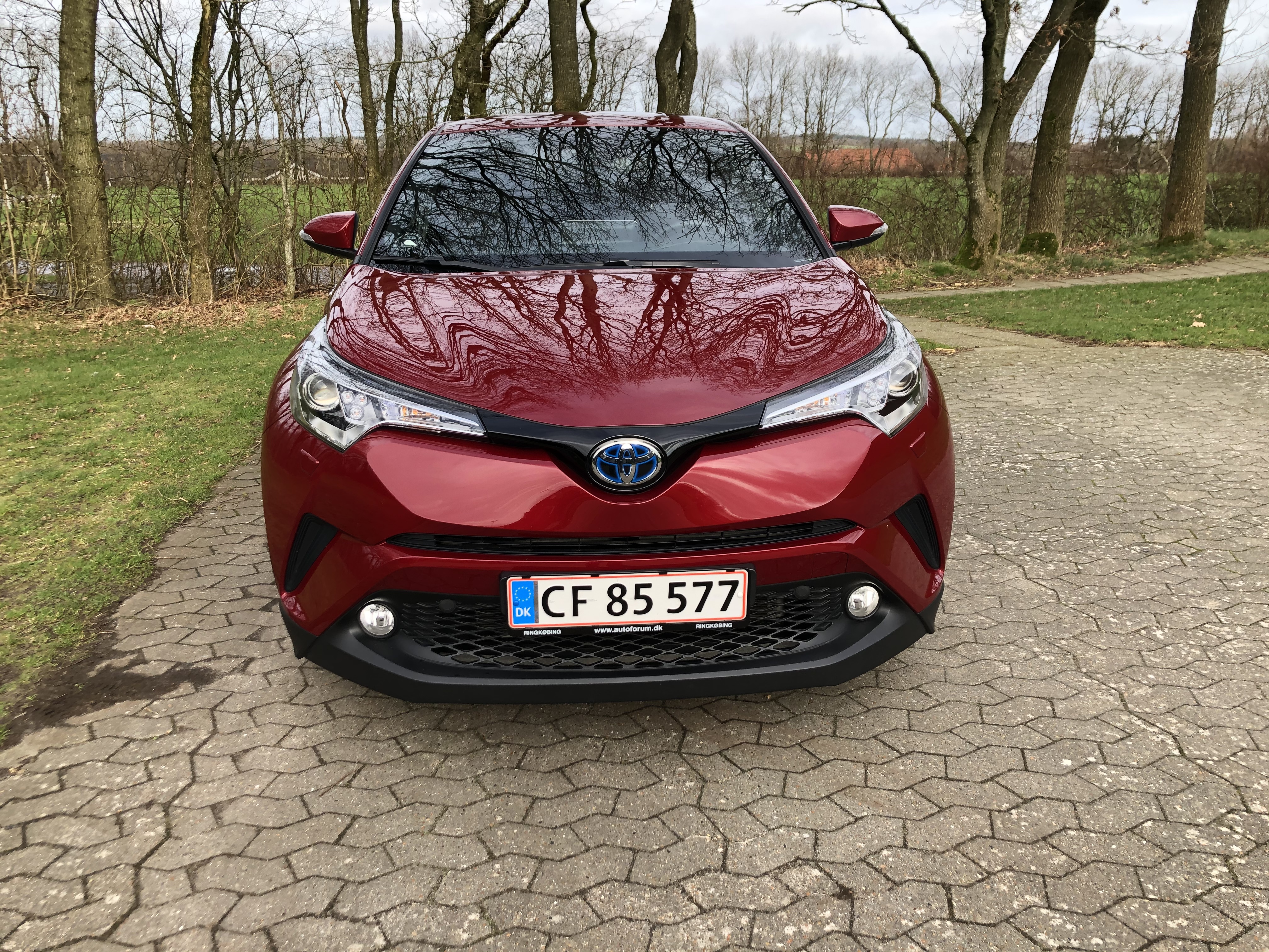 Rød Toyota Toyota fra 2019